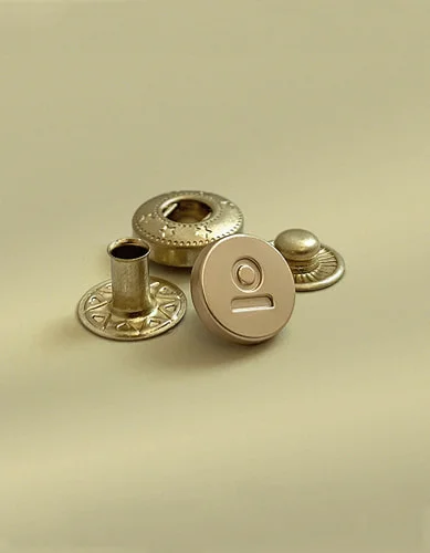 snap-fasteners